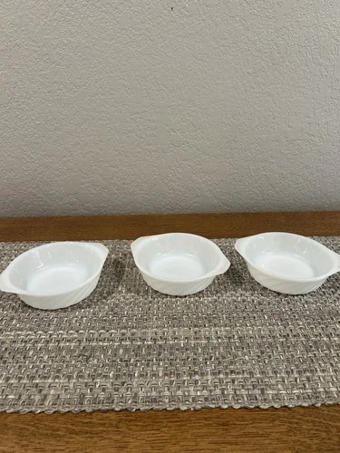 Vintage Fire King Anchor Hocking Small White Dessert Bowl Set Of 3 1.5” Tall