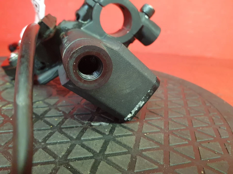 DUCATI M696 CLUTCH MASTER CYLINDER ASSEMBLY 2013 - Image 2 of 4