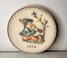 Vintage W. Goebel M J Hummel 1979 Collector s Plate  Singing Lesson 