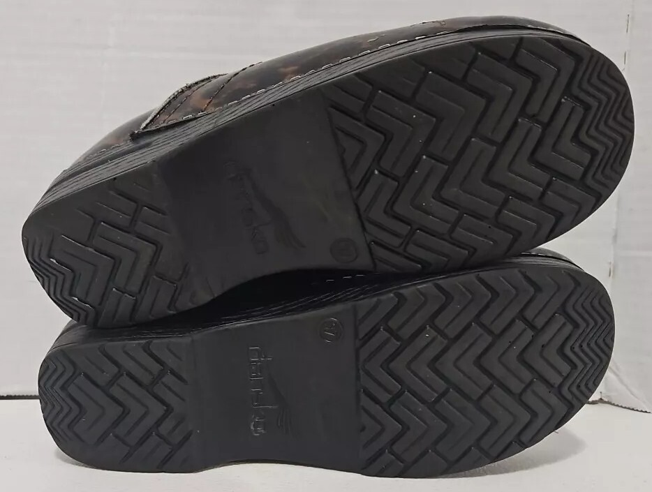 Dansko Professional Work Clogs Leopard Animal Pri… - image 9