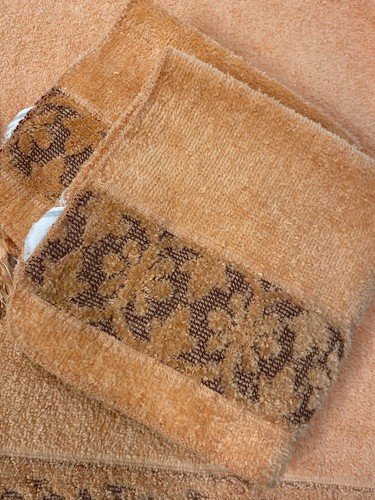 Vintage Towel Set JC Penney Lot of 4 Orange Fringe Sculpted Bath Hand Wash Cloth - Picture 3 of 7
