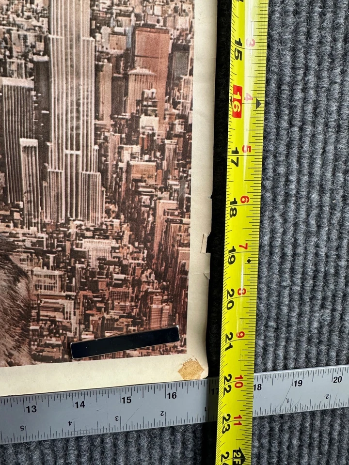 Pôster promocional vintage 1976 King Kong impressão jornal original 22x18 raro efêmero - Imagem 4 de 4