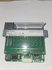 2 Allen Bradley  1746-OB32E  SLC 500 DC output   1746-0B32E   W211