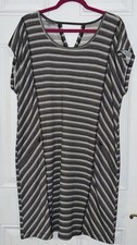 T by Talbots XL Short Sleeve French Terry Gray Zip Pockets Keyhole Back Dress