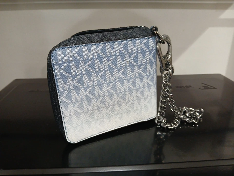 Cartera Michael Kors Cooper Ombre Cremallera Alrededor Con Cadena MK Azul Denim Foto 3 de 4