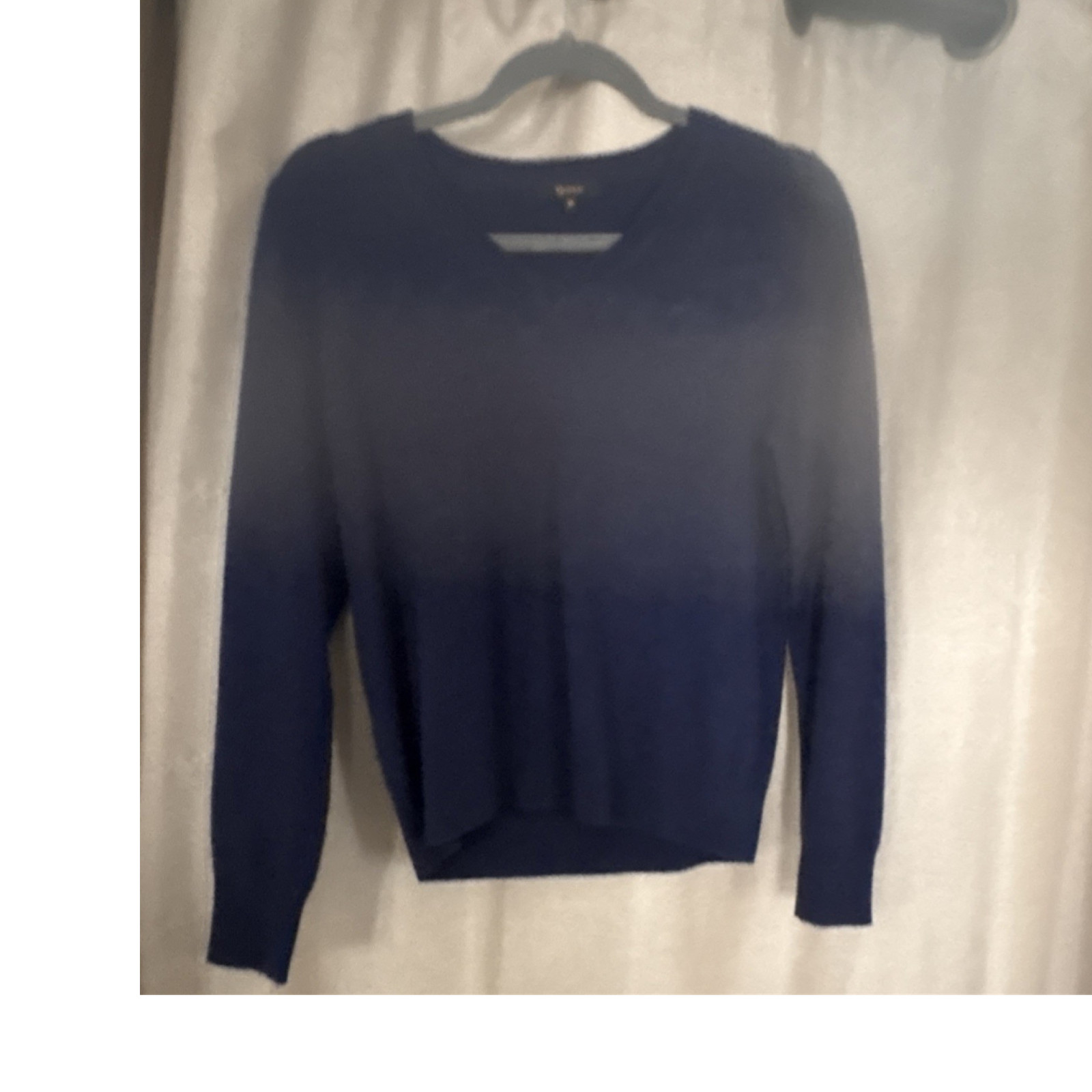 Quince Women's Blue Solid Knit V-Neck Pullover Sweater M Long Sleeve
