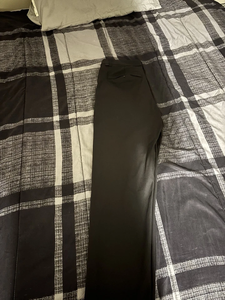 Pantalón negro para hombre Lululemon Abc calce clásico talla 32x32 Warpstream Foto 2 de 4