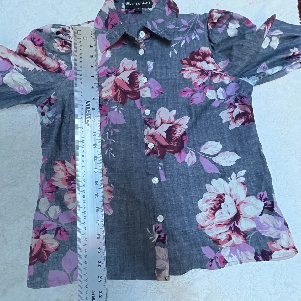 Camisa Jill Jill Stuart para mujer floral cambray 4 gris manga abullonada ligera Foto 3 de 4