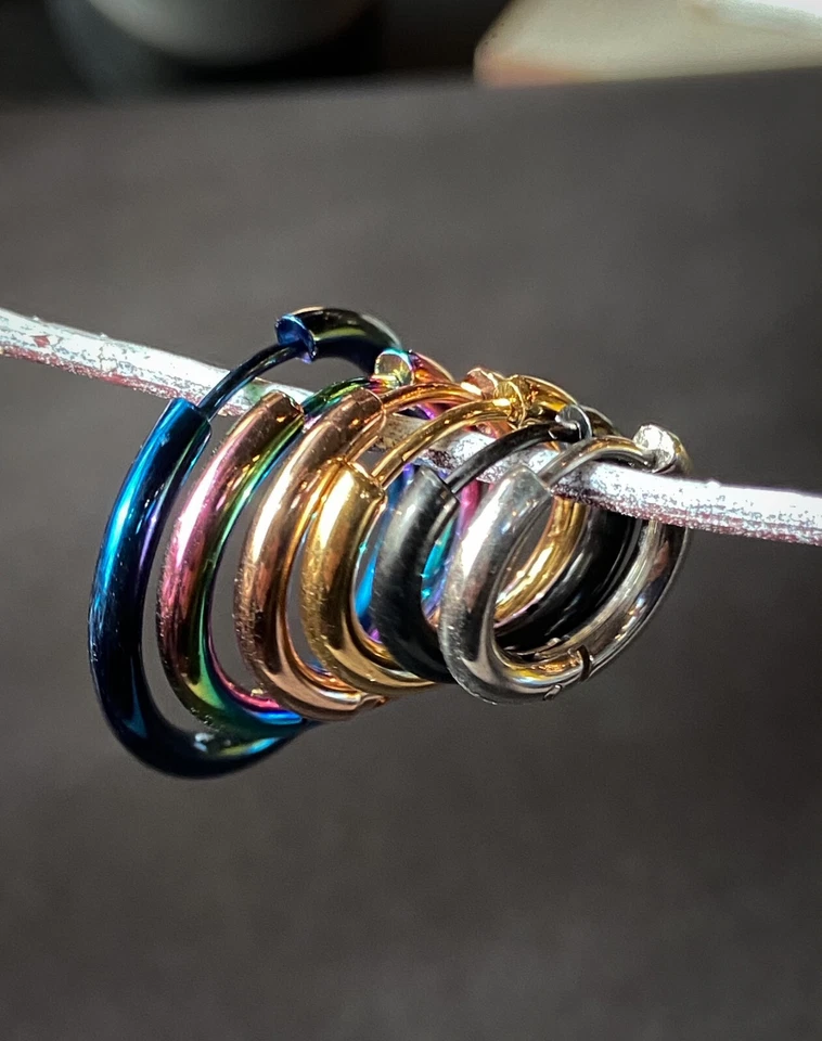 PAIR of 316L Stainless Steel Hinge Action 20g Seamless Hoop Earrings - Image 2 of 4