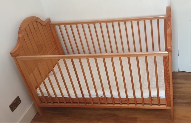 wooden cot for sale