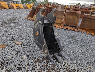 18'' Geith Excavator Bucket; Fits Kenco Wedge Lock Coupler; Fits: Cat, Case, JCB