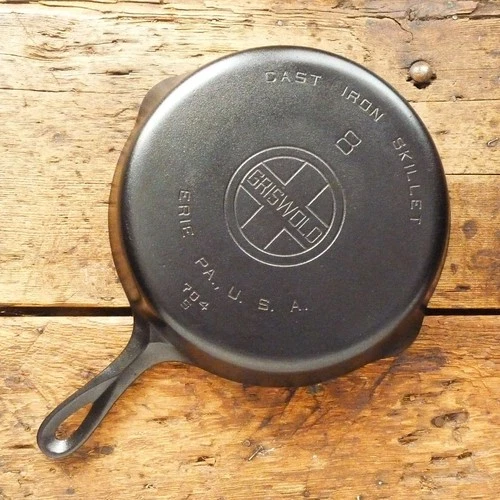 Vintage GRISWOLD Cast Iron SKILLET Frying Pan # 8 LARGE BLOCK LOGO - Ironspoon