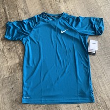 Nike Swim Dri-Fit Men  s Teal Short Sleeve Shirt UPF 40 Size S  NESSA586-448