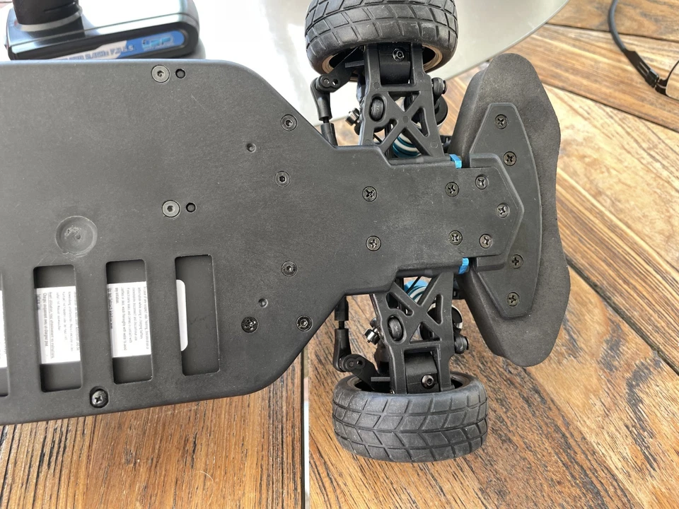 LRP S 10 Blast TC 2 Clubracer - Almost RTR - Brushless LRP Combo - Komplett Neu - Bild 4 von 4