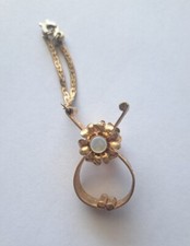 Vintage Gold Tone Mother of Pearl Engraved Glove Clip Holder