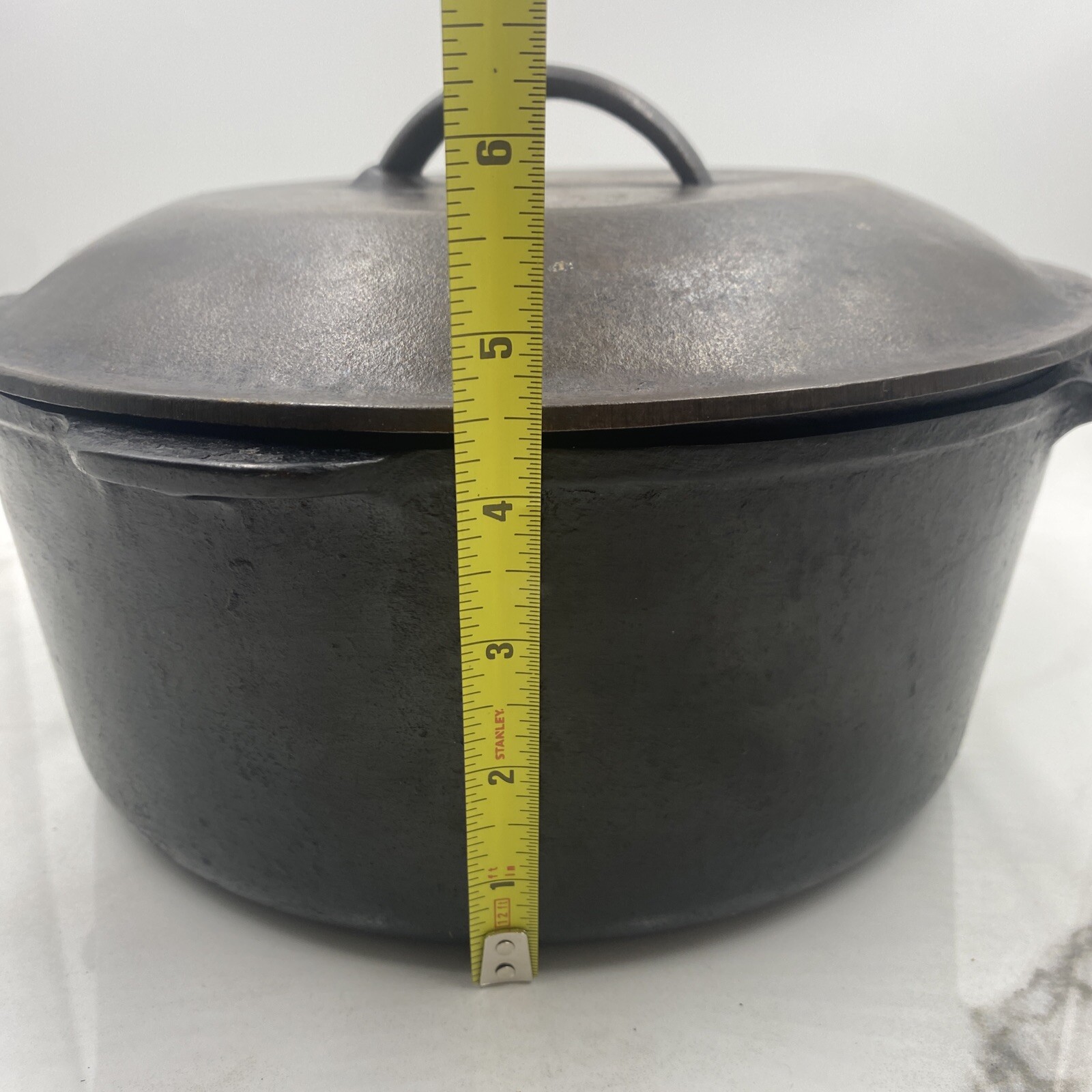 Vintage Wagner Ware Sidney O No Cast Iron Round Roaster Dutch Oven No 8
