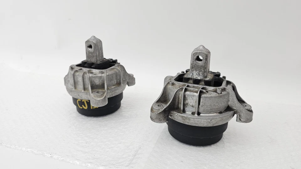 2013-2015 BMW F01 F02 740Li 3.0L N55 Engine Left & Right Side Mount Bracket OEM - Image 2 of 4