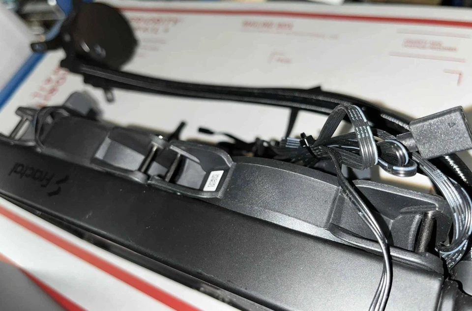 Fractal Design Lumen CPU water-cooling FD-W-L1-S2412 - Image 4 of 4