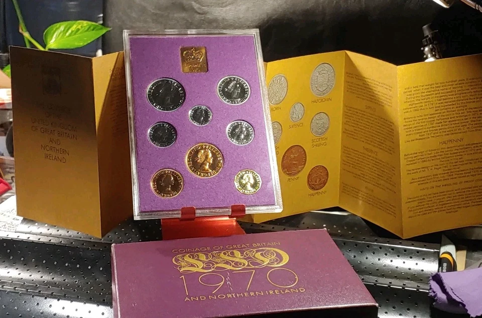 Juego de monedas de prueba The Best Of The Queen 1970 OGP/estuche/certificado de autenticidad raro medallón Royal Mint Foto 4 de 4