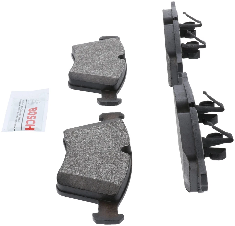 Pastillas de freno delanteras Bosch QuietCast semimetálicas para Mercedes-Benz GL550 2008-2010 Foto 2 de 4