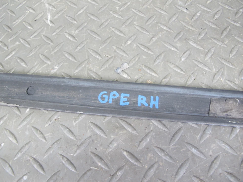 PORSCHE 928 S 1983-1995 GUARDABARROS DERECHO PUERTA CUARTO CARROCERÍA MOLDURA PANEL CONJUNTO GRIS Foto 2 de 4