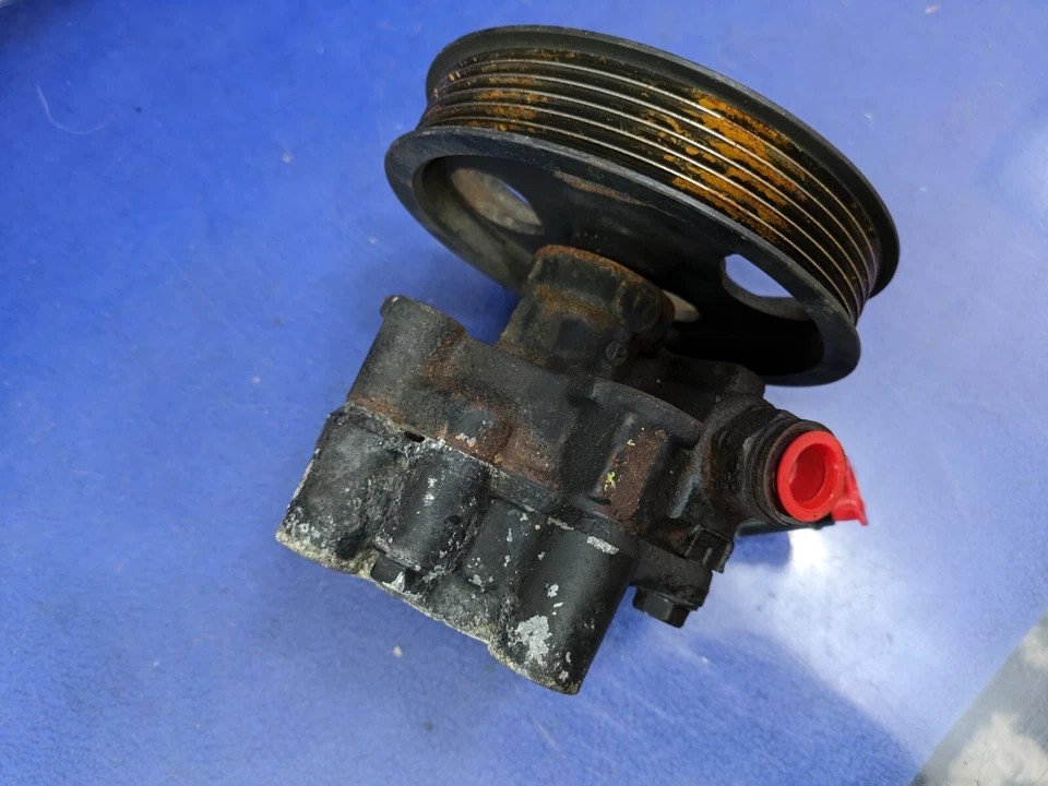 Bomba y polea de dirección asistida OEM Lexus GX470 y Toyota 4Runner Foto 3 de 4