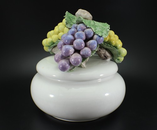 Covered Dish with Grapes on Lid 2-Piece Italian Vintage - Picture 1 of 13
