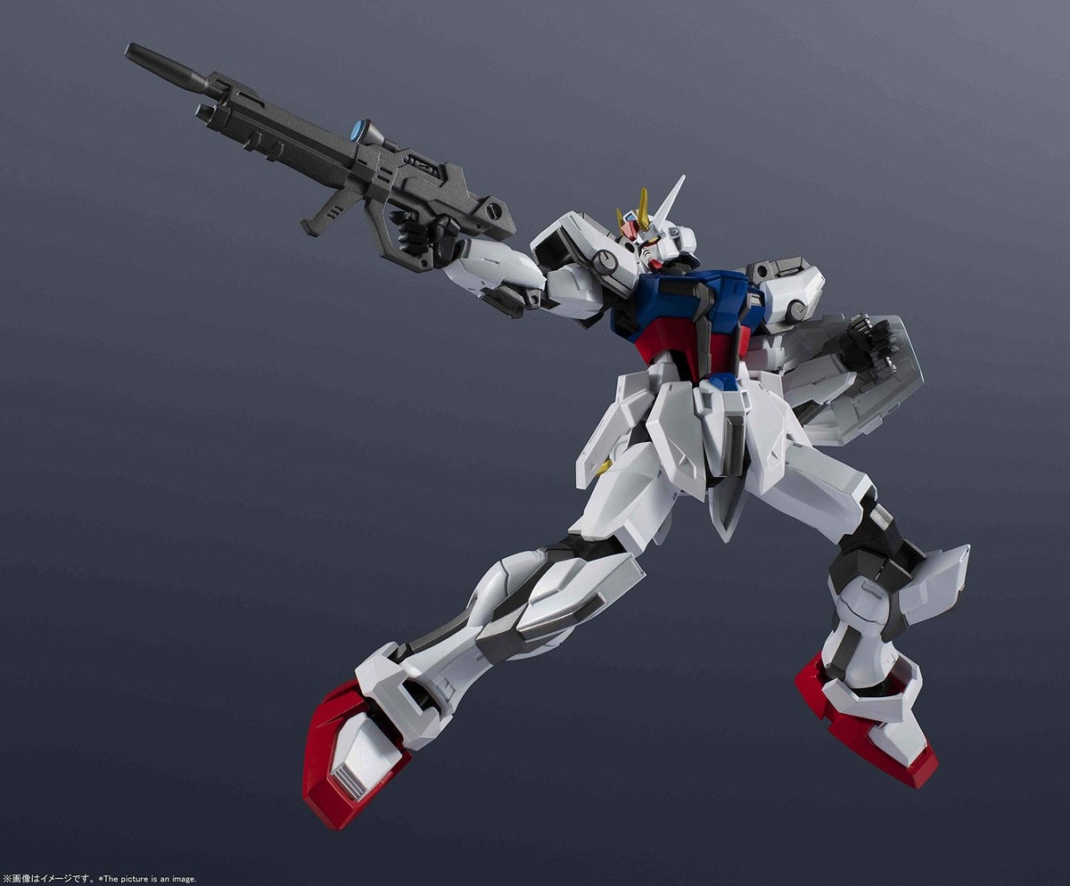 BANDAI GUNDAM UNIVERSE GUNDAM SEED GAT-X105 STRIKE GUNDAM