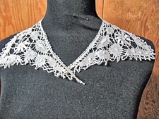 Vtg Lady's Dress Collar Handmade Cluny Lace 3-D Dots  Leaves Applique