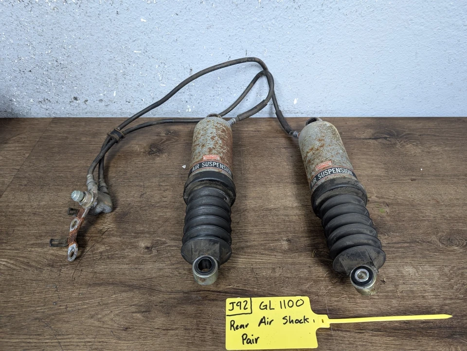 Conjunto de bobina trasera sobre amortiguador Honda Goldwing GL1100 1983 OEM Foto 2 de 4