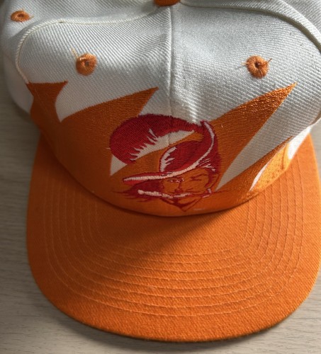 Vintage/Rare Tampa Bay Buccaneers Logo Athletic sharktooth snack back hat. Retro - Picture 9 of 16