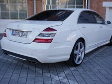 Mercedes-Benz Sklasse S500 L W221 Lang Importfahrzeug Benziner 387PS AMG Paket