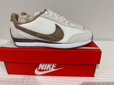 Nike Pacific Premium Women s Size 8 White Bar...