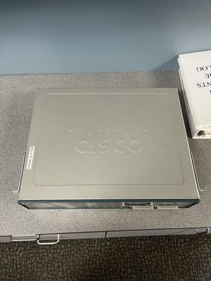 Cisco UC560 Unified Communications 500 Series IP PBX with FXO and T1/E1