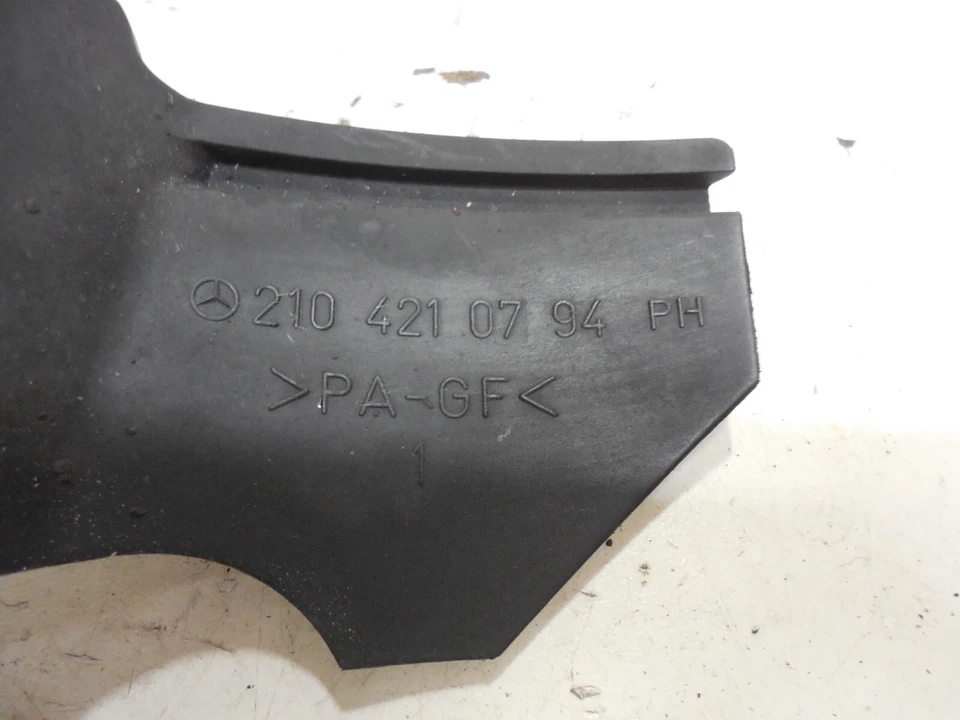 97-02 Soporte línea freno delantero izquierdo mercedes-benz w210 e320 e55 amg 2104210794 Foto 2 de 4