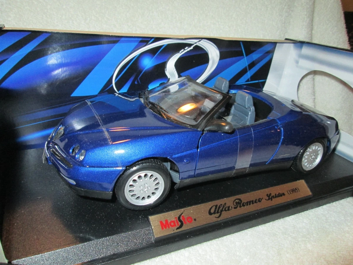 Maisto 1/18 Alfa Romeo Spider 1995 in de doos - Modelauto's | 1:18