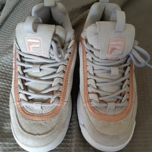 fila white trainers size 3