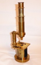 antique brass Microscope G.Oberhaeuser et E.Hartnack Place Dauphine 21 Paris