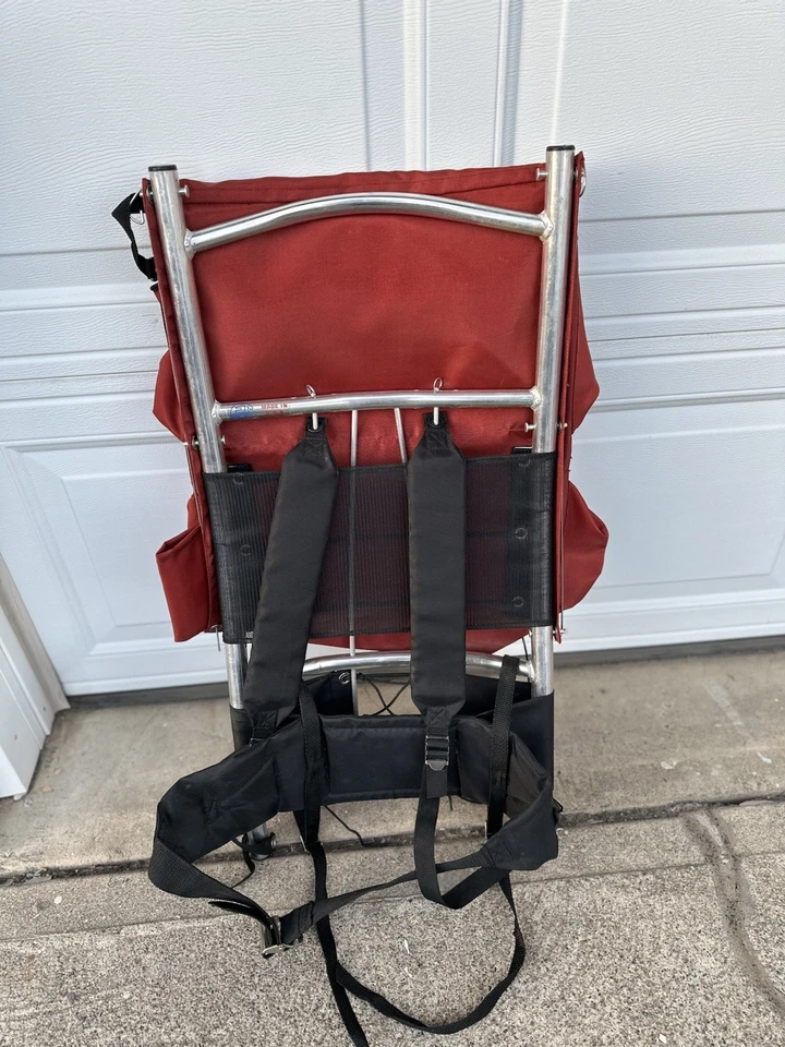 Mochila de senderismo de montaña naranja de colección Famous Trails Foto 4 de 4