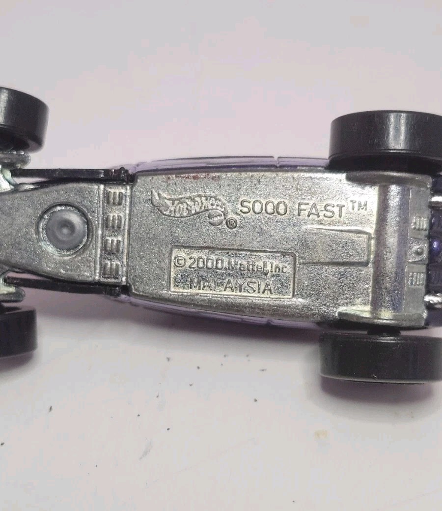 Hot Wheels Engine Revealers II Series SOOO FAST 1:64 Scale 2000 Rare image 4