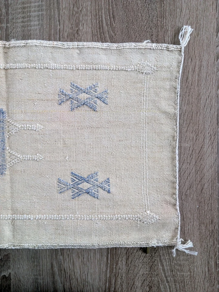 Funda de Almohada Lumbar Marroquí Blanco Azul Cactus Seda 23x14 Tejido a Mano Cojín Boho Foto 3 de 4