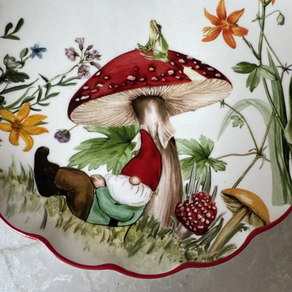 NEW NWT SET 2 Cracker Barrel Sleeping Gnome Mushroom Frog Flowers 8.25” Plate - Image 3 of 4