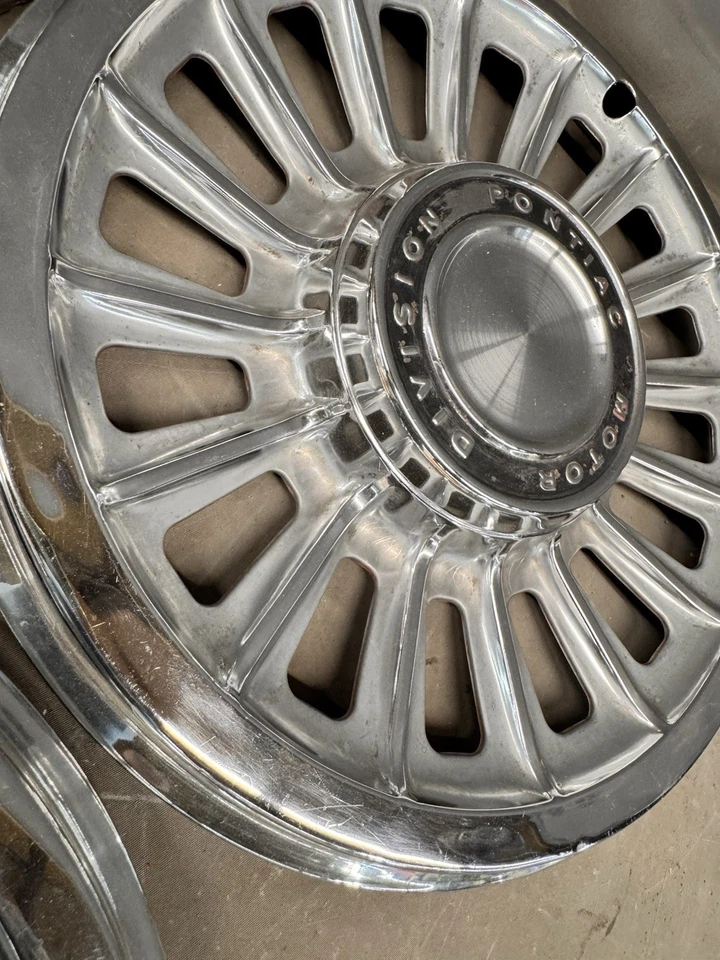 "Pontiac Bonneville Catalina Tempest 1965 1966 tapacubos cubierta de rueda tapacubos" Foto 4 de 4