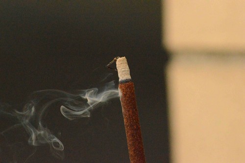 INCENSE STICKS Sandalwood BEST AROMA LONG BURN HAND MADE 11 in. 100 Pk FREE SHIP - Picture 2 of 9
