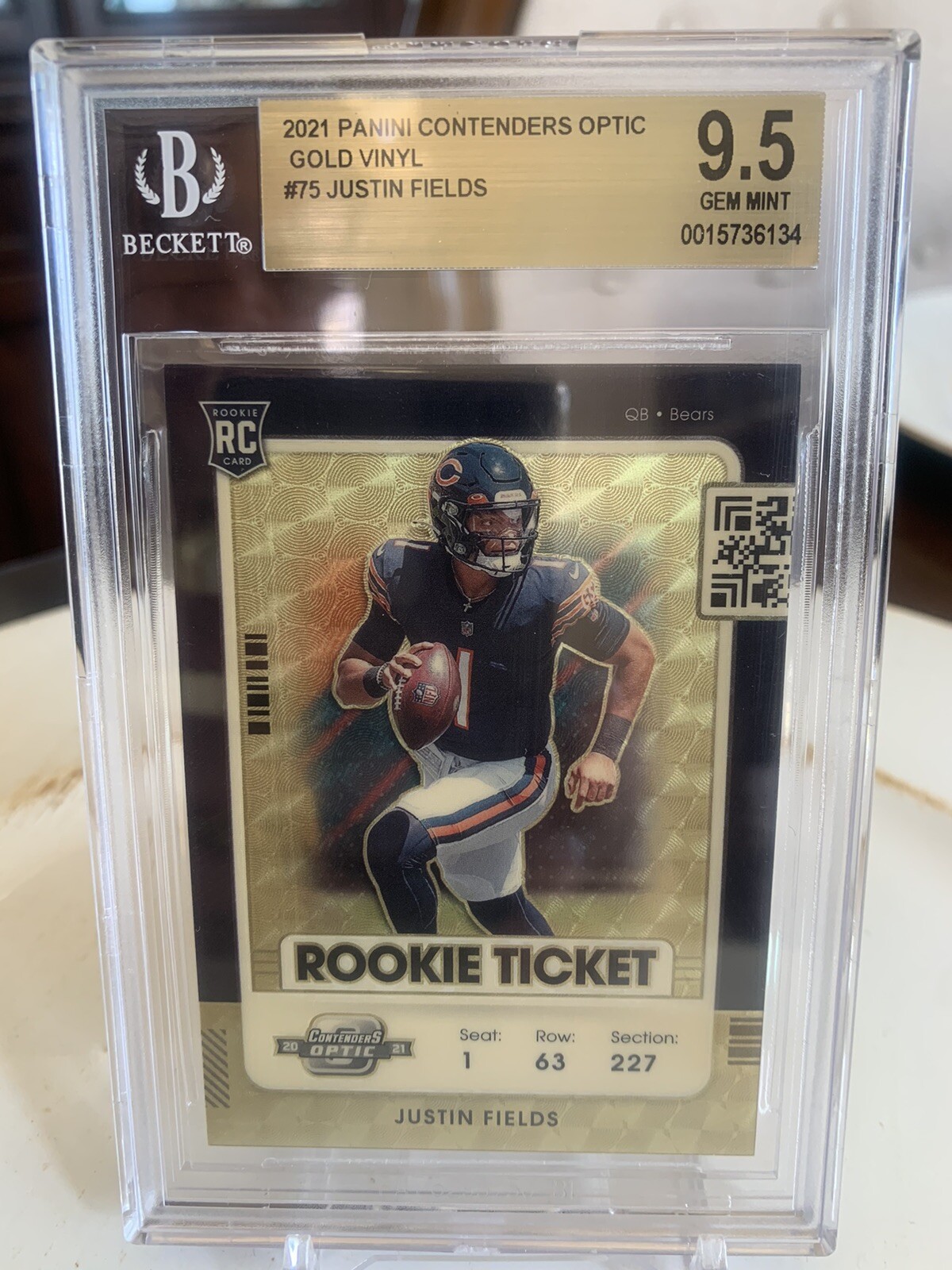 Justin Fields Panini Contenders Optic Lottery Ticket #LTJFI Gold Vinyl 1/1