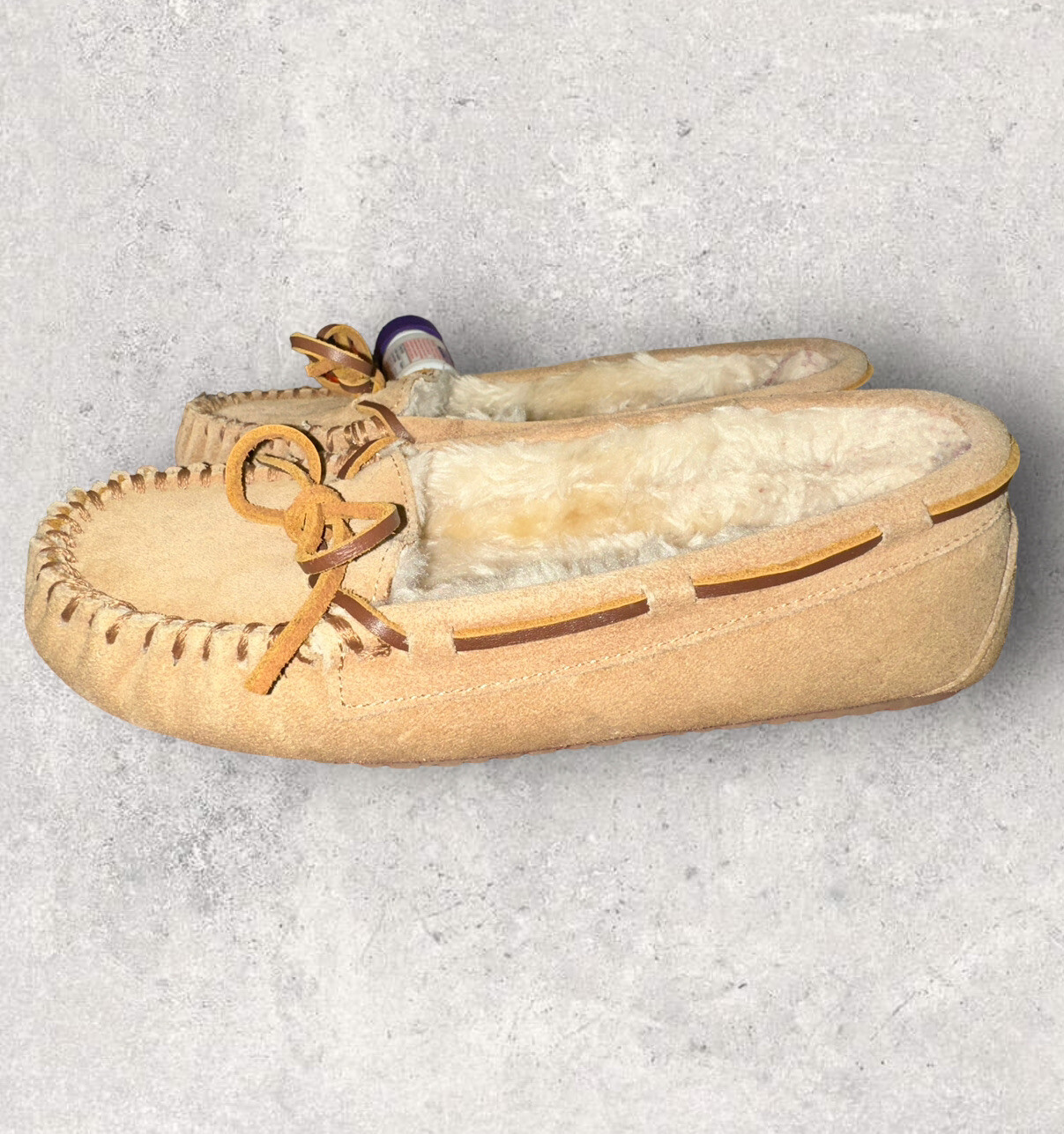 SAOLA Mocassini Minnetonka marrone chiaro crema cucito pelle scamosciata foderato in pelliccia suola rigida 6 M