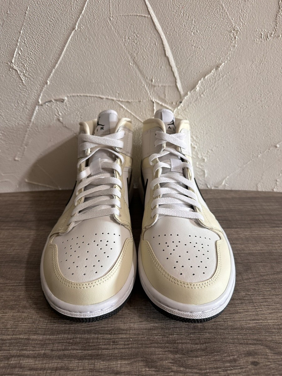 Nike WMNS Air Jordan 1 Mid Coconut Milk ナイキ BQ6472-121 s-l1200.jpg