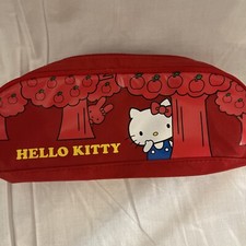 Sanrio 2007 Hello Kitty Pencil Pouch Red Apple Zip Up Hand Bag Pen Case