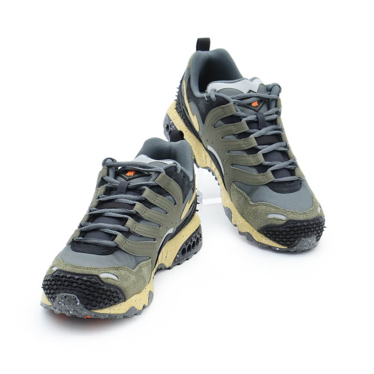 FN7546-300 UNDEFEATED Nike Air Terra Humara Cargo Khaki Wheat