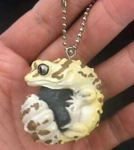 crested gecko keychain